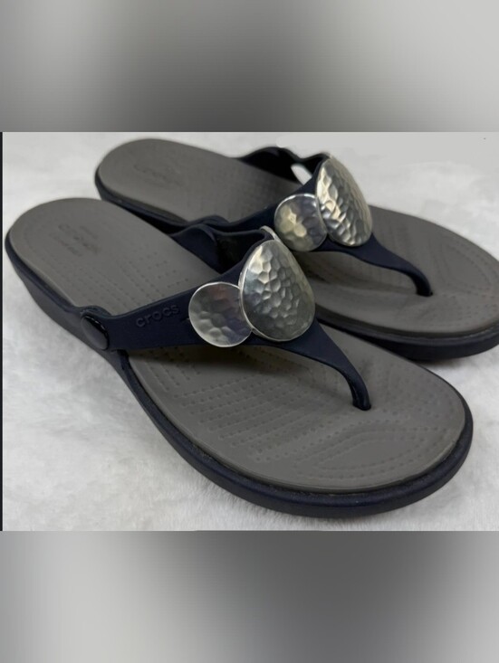 CROCS Shoes - CROCS Women's Blsck Flip Sandal with Silver Mickey